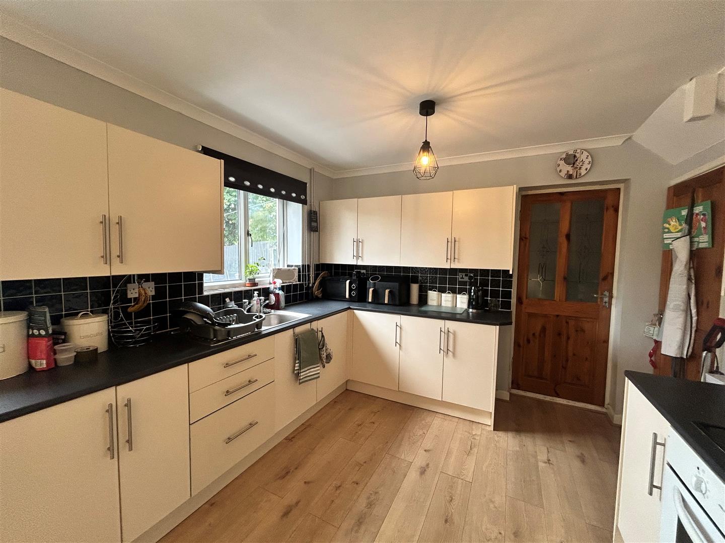 Green Meadow, Cefn Cribwr, Bridgend, CF32 0BJ